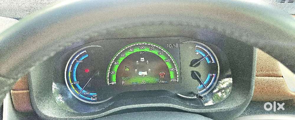Toyota Innova Hycross 2024
