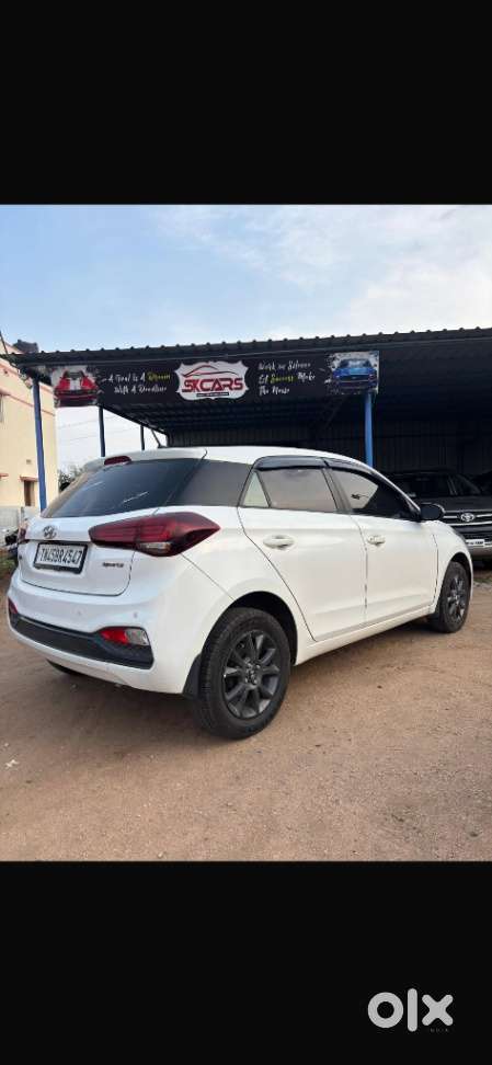 Hyundai I20 Sportz 1.2 Bs-iv, 2018, Petrol