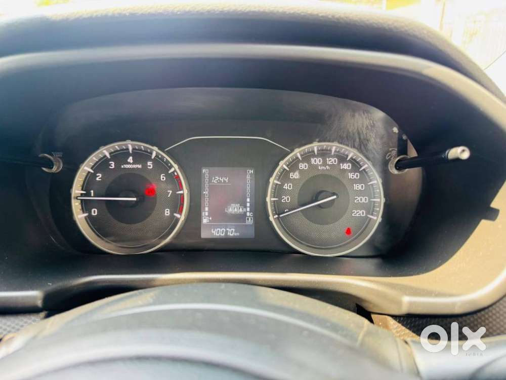 Maruti Suzuki Brezza 1.5 Lxi Smart Hybrid, 2024, Petrol