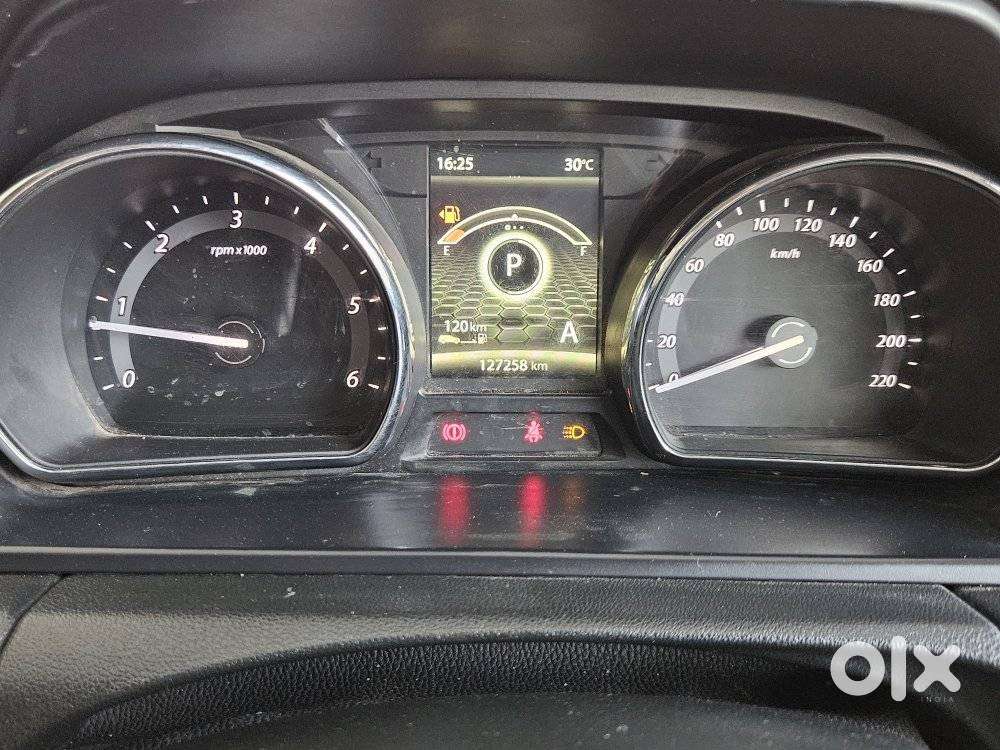 Tata Hexa, 2017, Diesel
