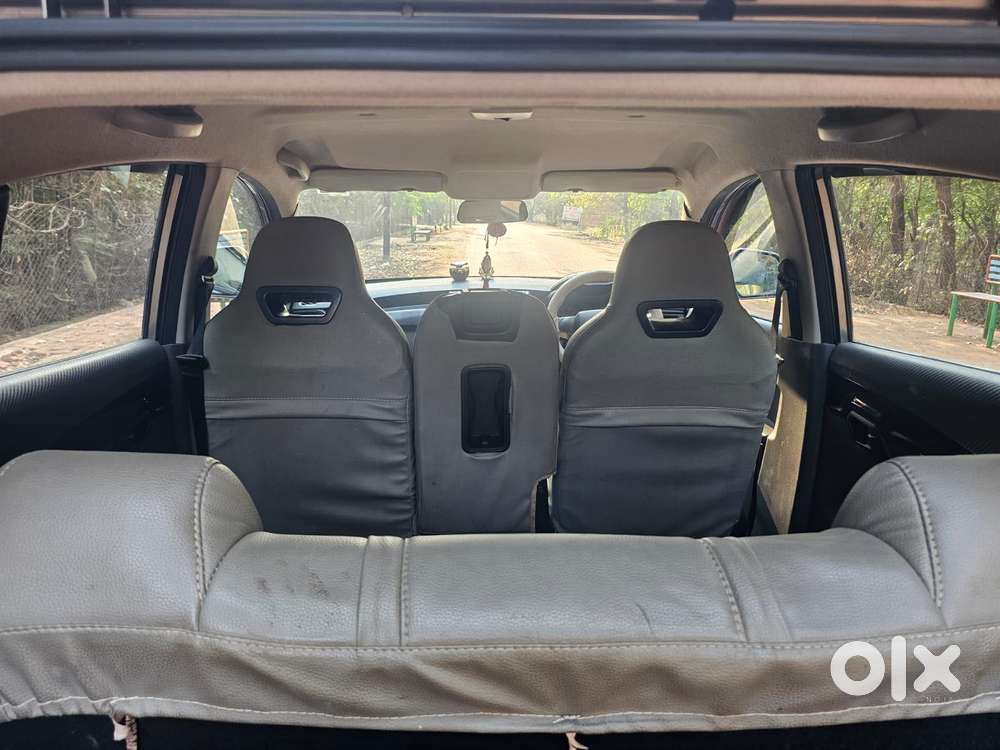 Mahindra Kuv 100 G80 K2, 2017, Petrol