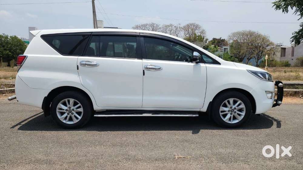 Toyota Innova Crysta 2.4 G Mt 7 Str, 2018, Diesel