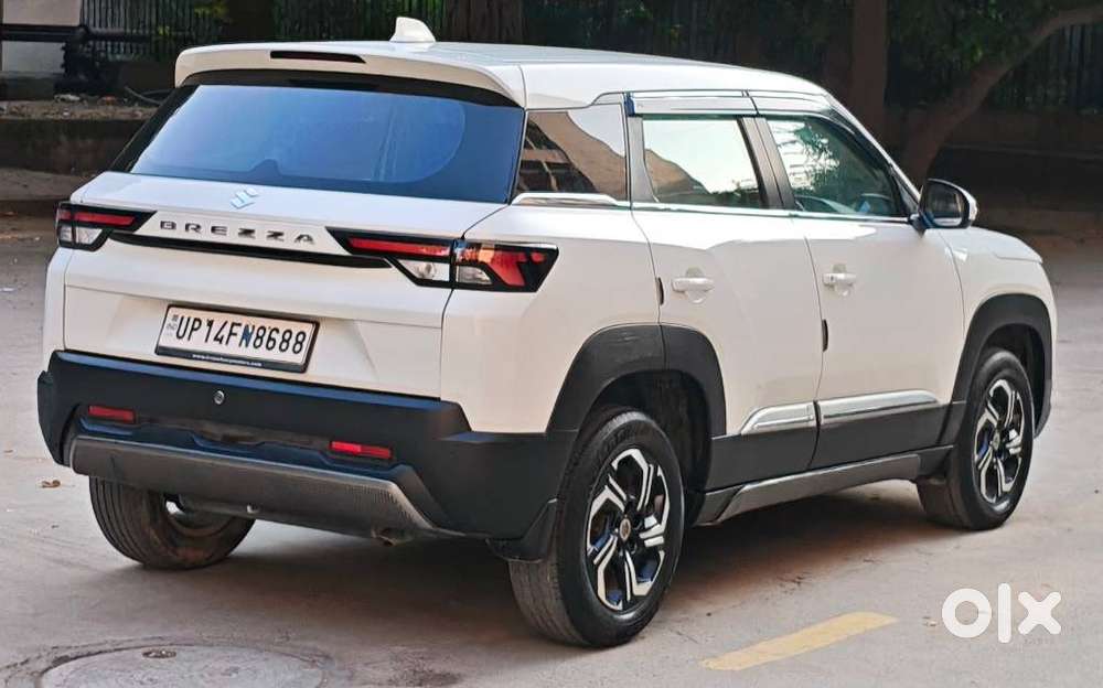 Maruti Suzuki Brezza Lxi S-cng, 2023, Cng & Hybrids