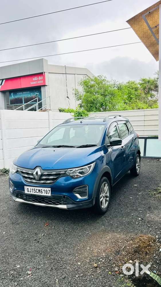 Renault Triber Rxz, 2022, Petrol