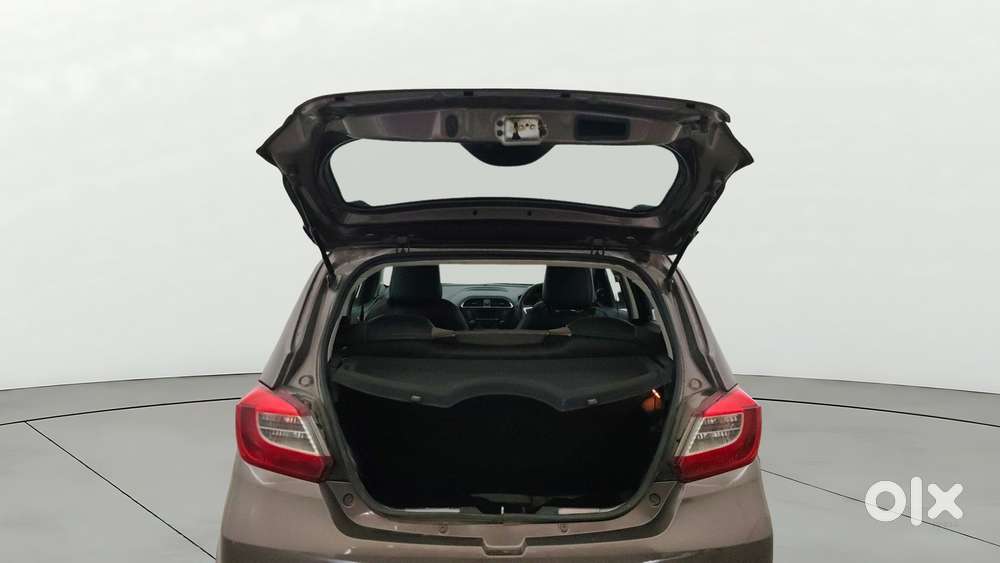 Tata Tiago 1.2 Revotron Xz, 2017, Petrol