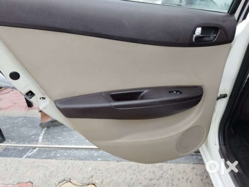 Hyundai I20 Magna 1.2 Mt, 2011, Petrol