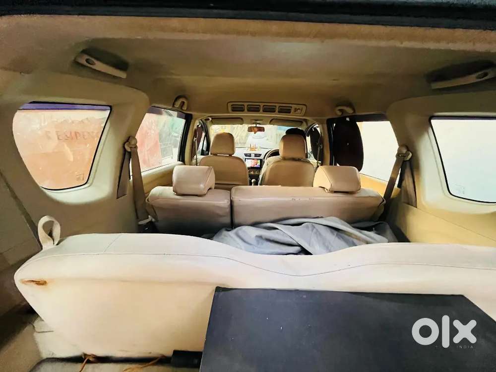 Maruti Suzuki Ertiga Petrol Cng