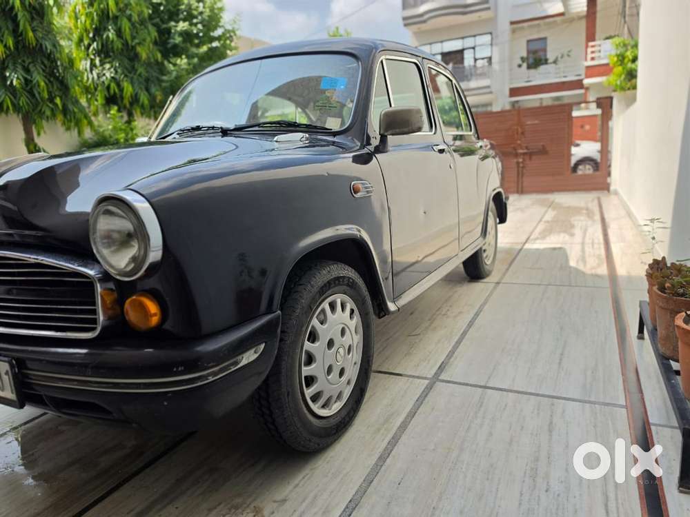 Ambassador Classic Nova 2012