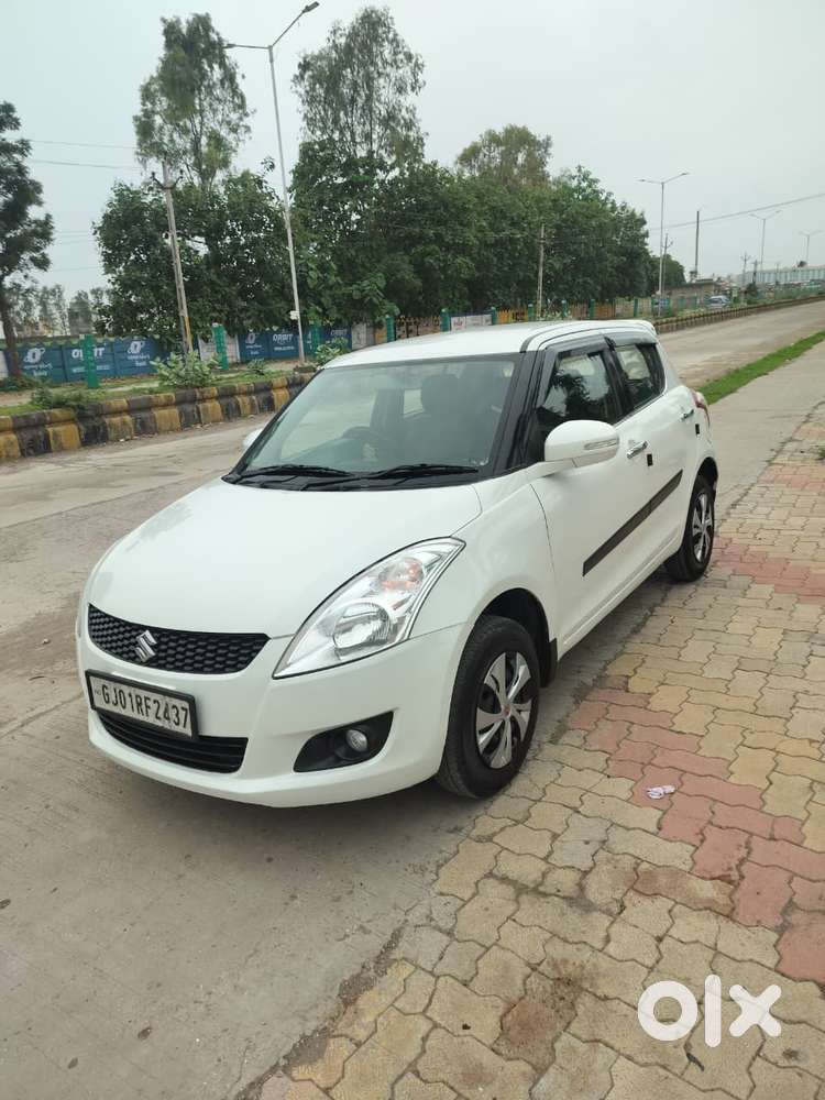 Maruti Suzuki Swift Vxi + Manual, 2014, Petrol