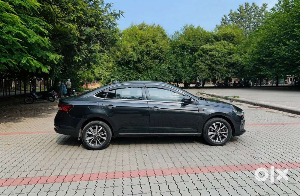 Skoda Slavia, 2023, Petrol