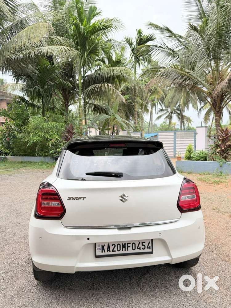 Maruti Suzuki Swift Petrol 2023