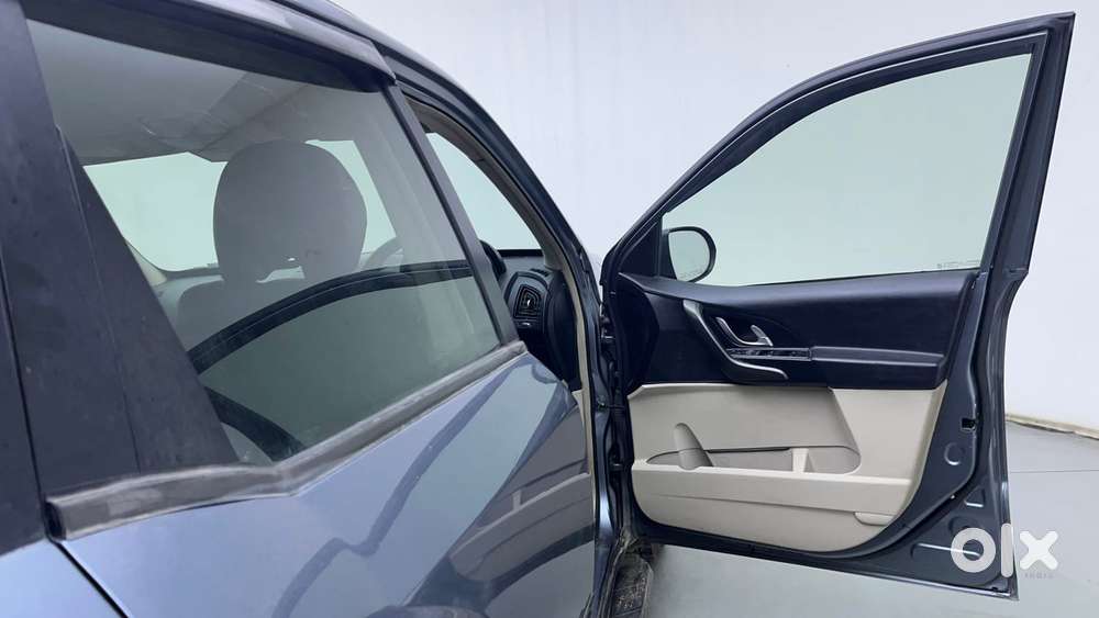 Mahindra Xuv500 W6 At, 2017, Diesel
