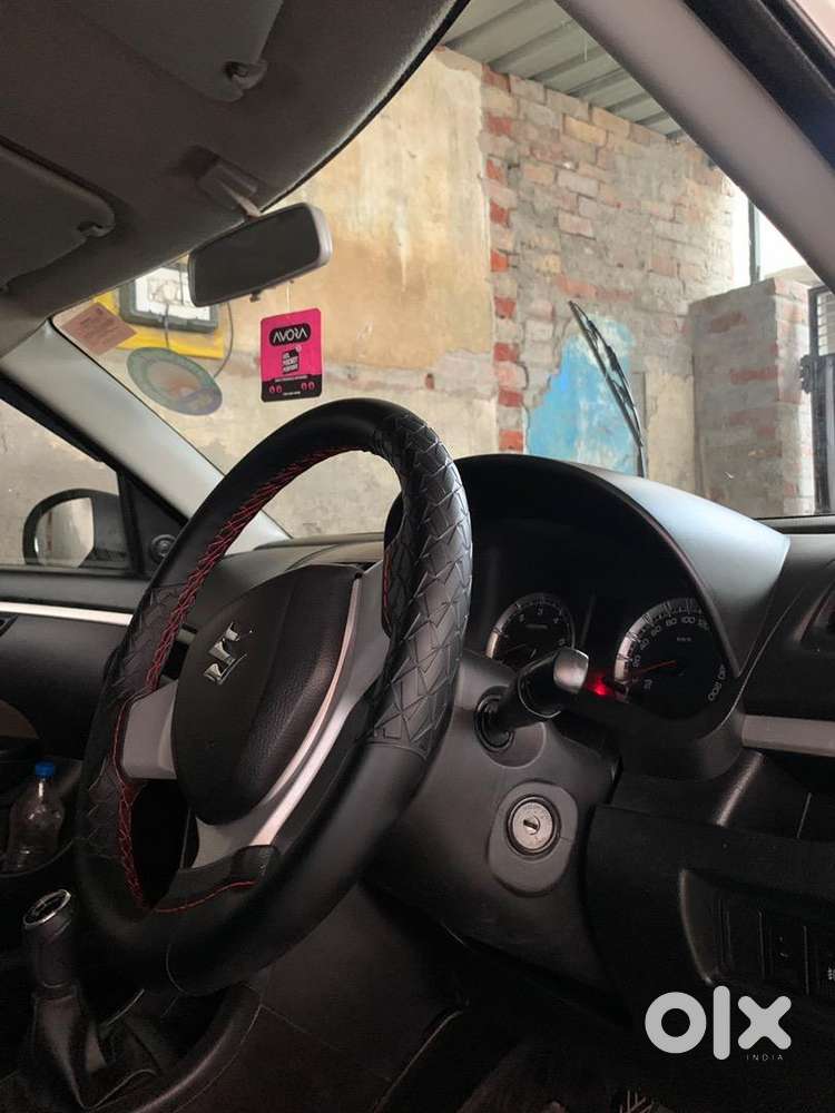 Maruti Suzuki Swift 2016 Diesel 81400 Km Driven