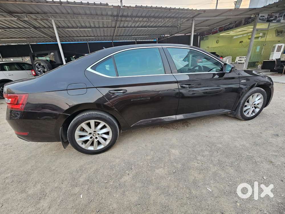 Skoda Superb L&k 1.8 Tsi At, 2016, Petrol