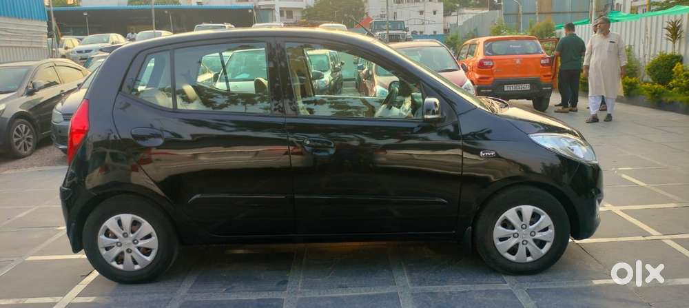 Hyundai I10 Asta Sunroof At, 2011, Petrol