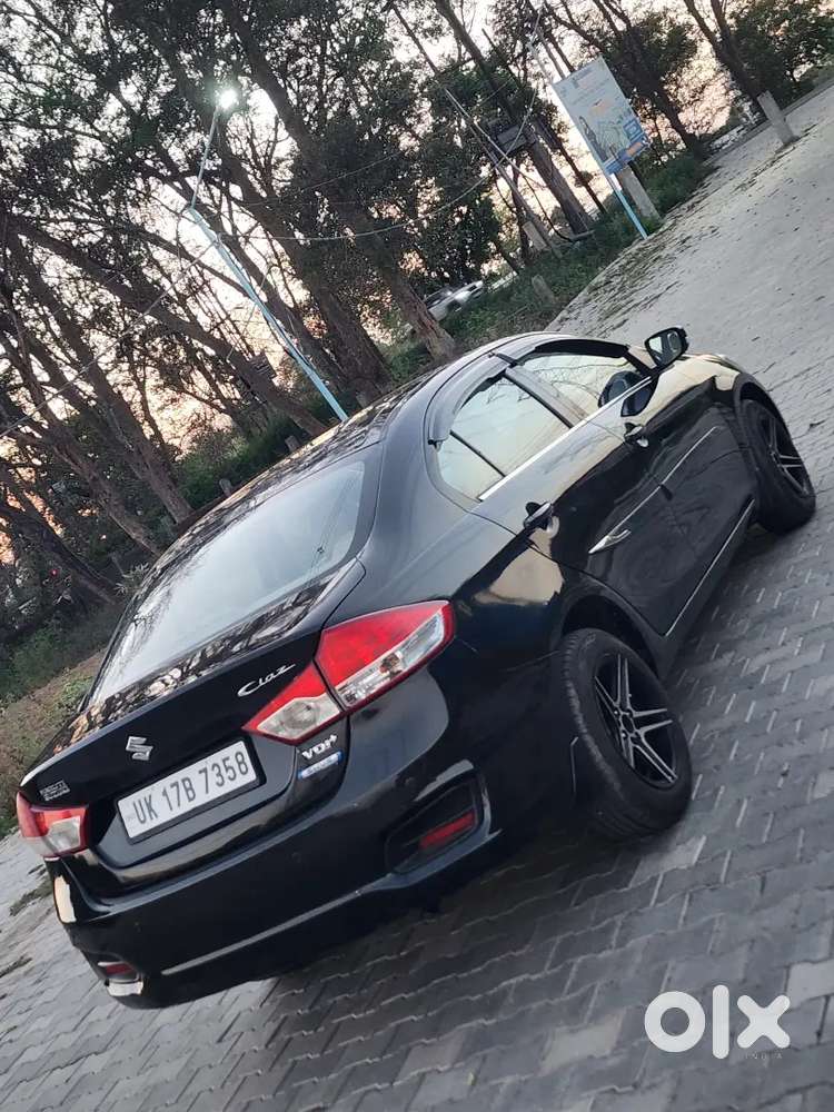 Maruti Suzuki Ciaz Vxi +
1st Owner 
Music System