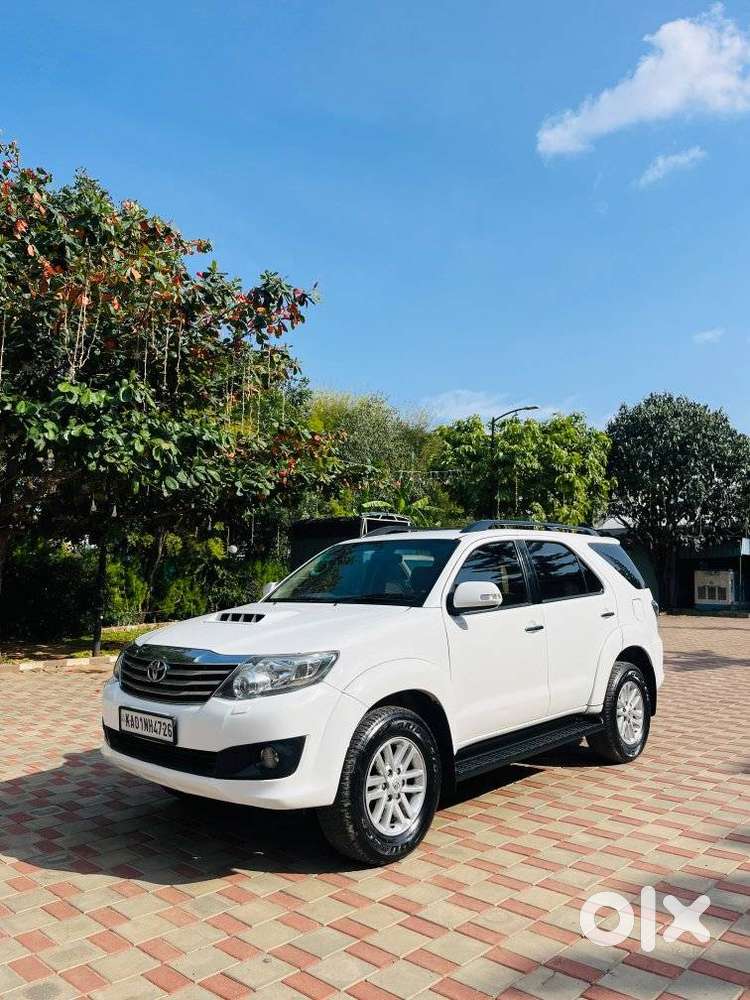 Toyota Fortuner 3.0 4x2 Mt, 2012, Diesel