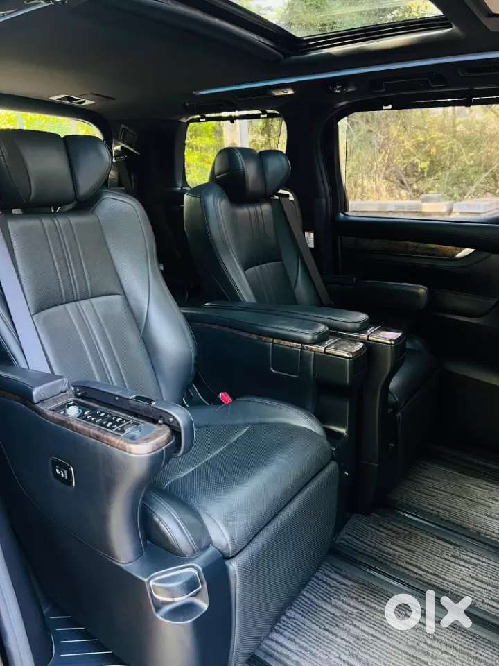 Toyota Vellfire 2.5 Hybrid, 2021, Petrol