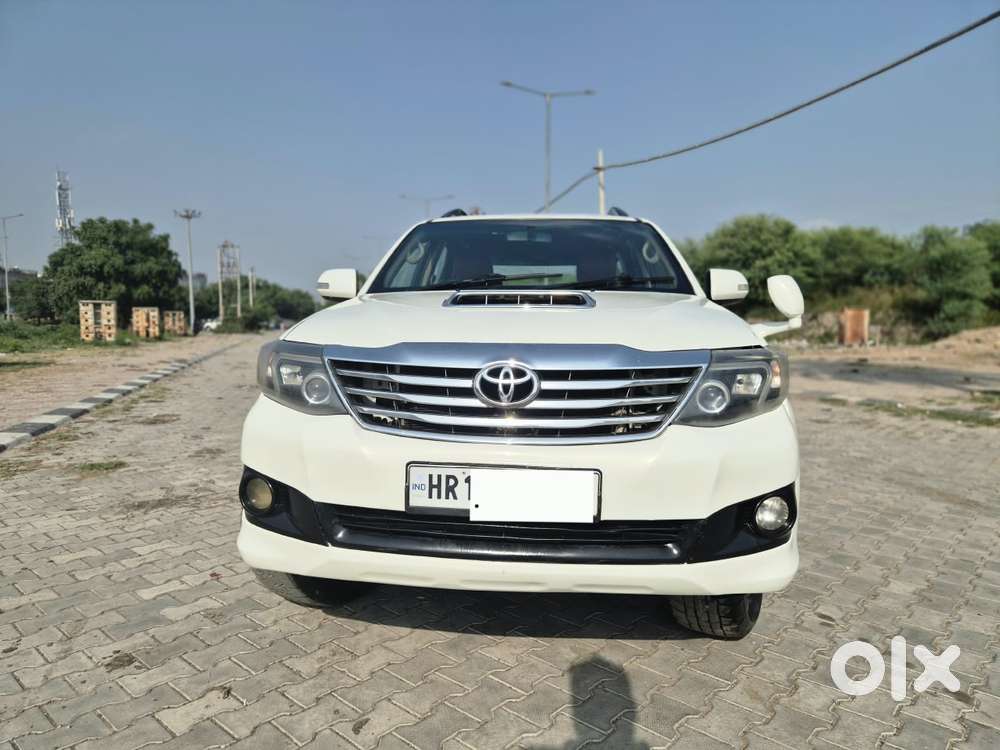 Toyota Fortuner 4x2 Manual, 2013, Diesel
