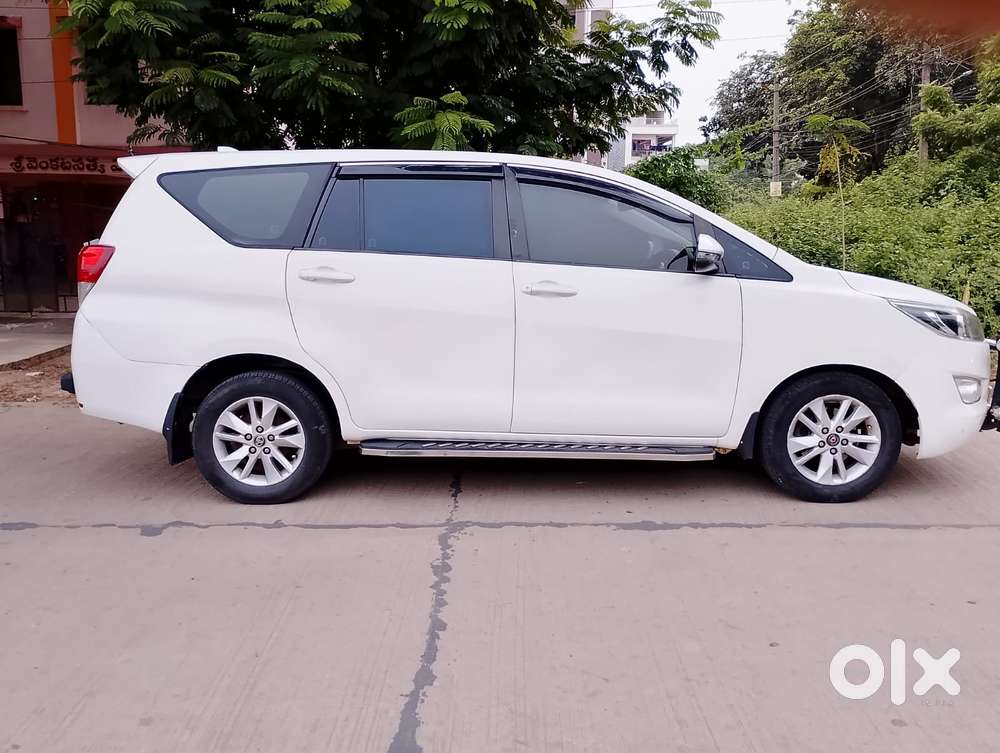 Toyota Innova Crysta 2.4 G Mt 8s, 2019, Diesel