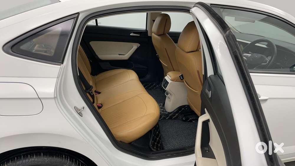 Volkswagen Virtus Highline Plus 1.0 Tsi At, 2024, Petrol