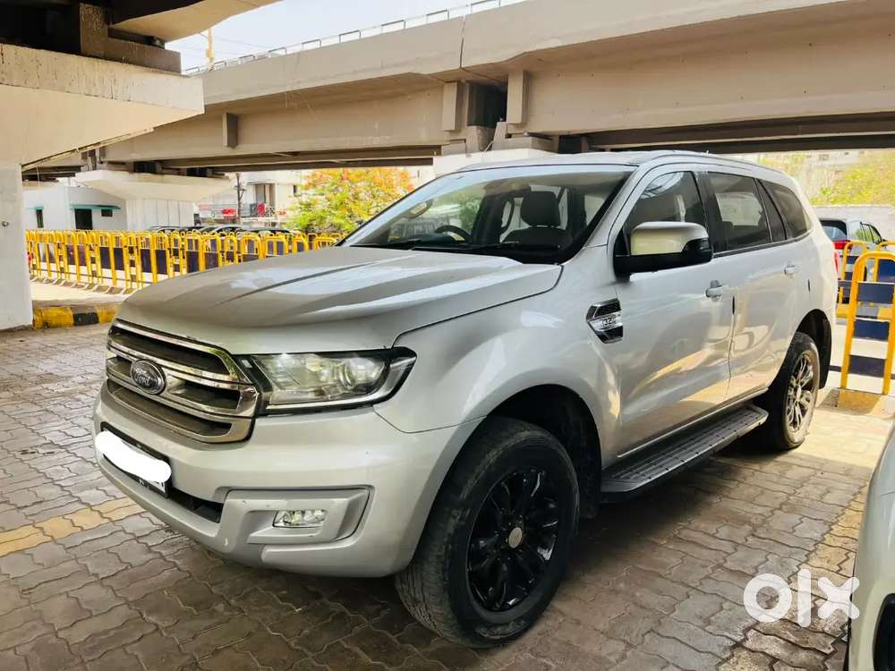 Ford Endeavour Titanium 4x4 2016