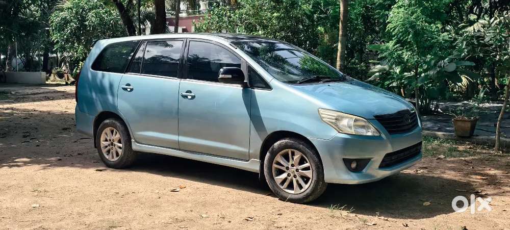 Toyota Innova 2005 Diesel Manual Car