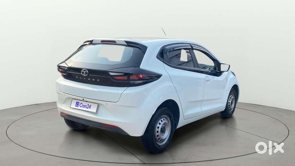 Tata Altroz 1.2 Xe, 2020, Petrol