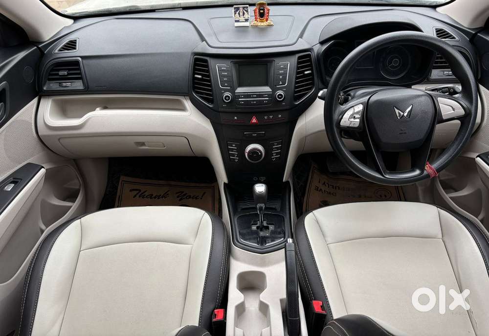 Mahindra Xuv300 1.2 W6 Amt Petrol, 2023, Petrol