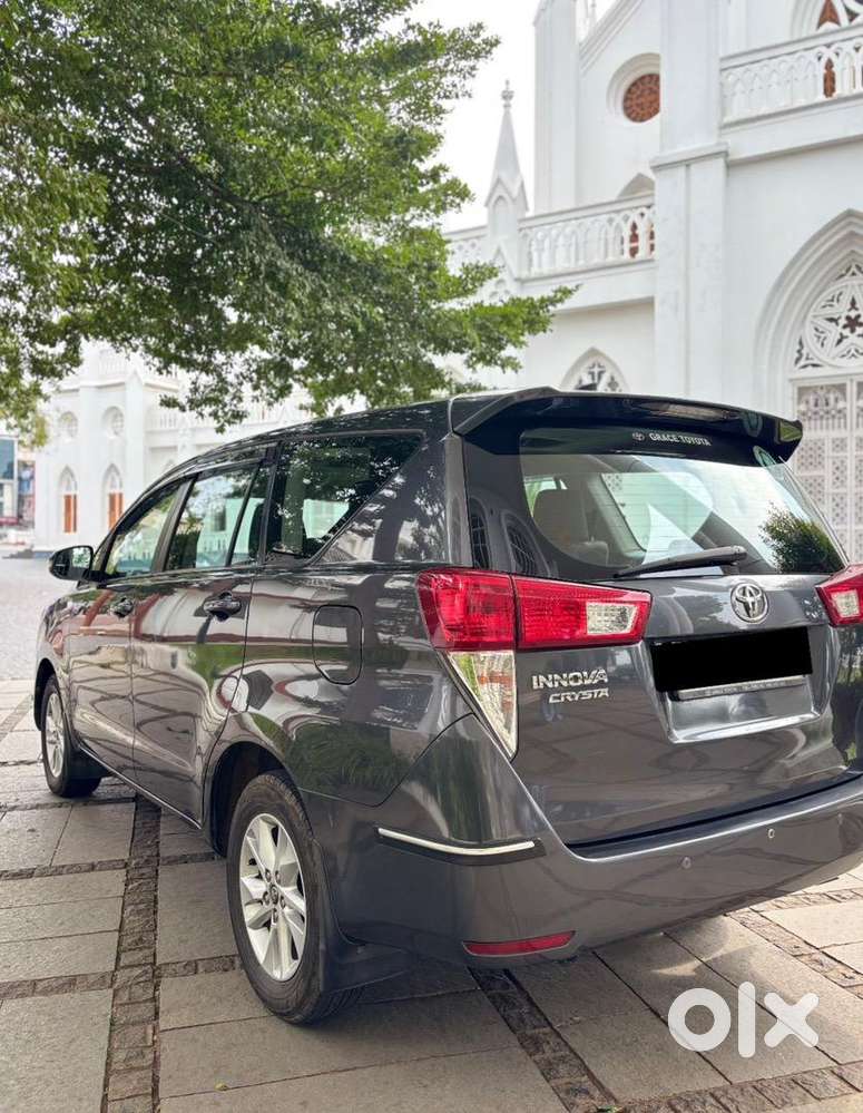 Toyota Innova Crysta 2018 Diesel 96000 Km Driven