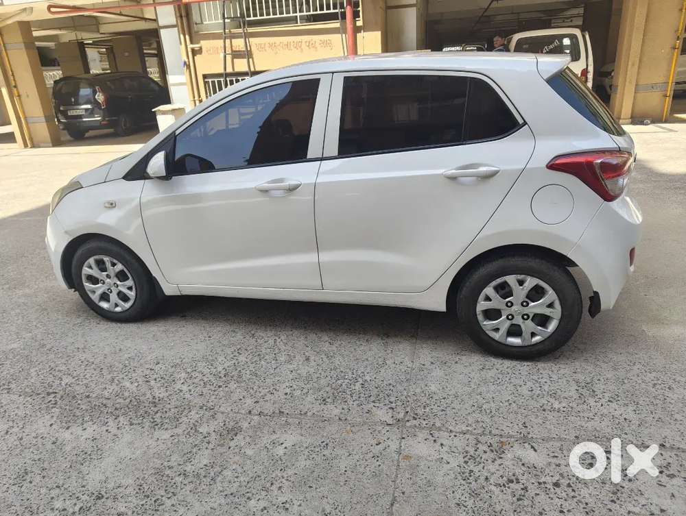 Grand I10 Petrol