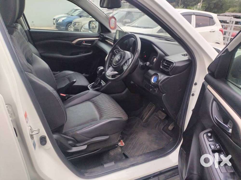 Maruti Suzuki Grand Vitara 1.5 Alpha Plus Intelligent Hybrid Ecvt, 2..