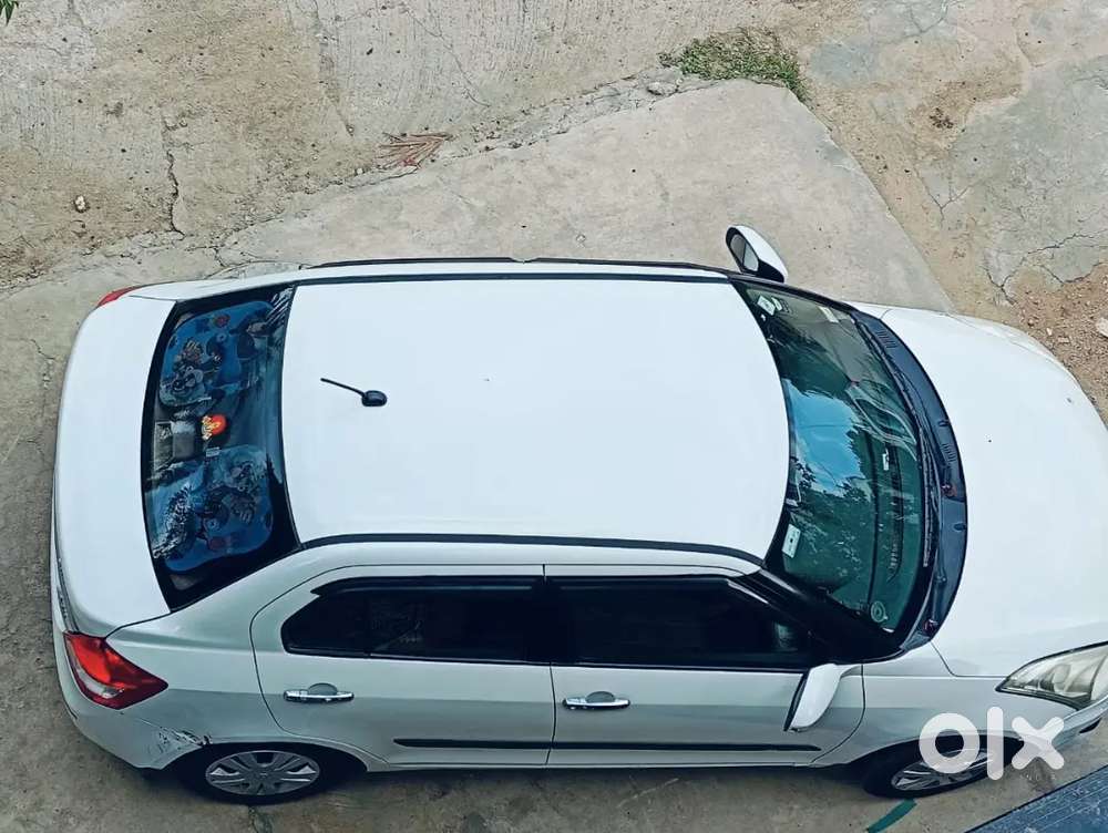 Maruti Suzuki Swift Dzire 2013 Cng & Hybrids 132000 Km Driven