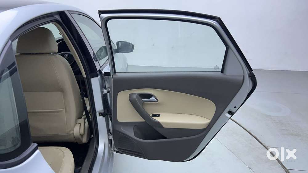 Volkswagen Vento 2010-2013 Petrol Highline, 2016, Petrol