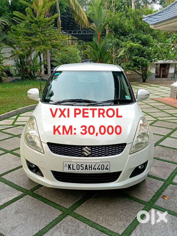 Maruti Suzuki Swift 1.2 Vxi (o), 2013, Petrol