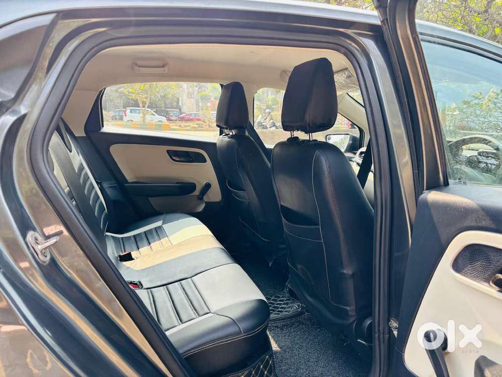 Tata Altroz 1.2 Xm, 2023, Petrol