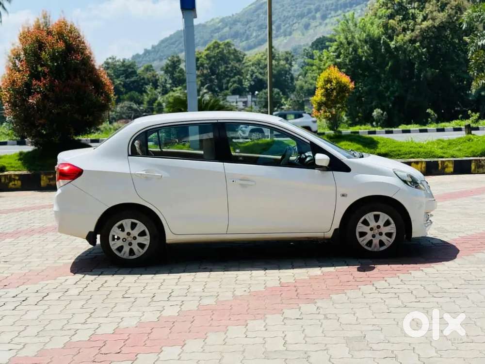 Honda Amaze 2014 Petrol Well Maintained