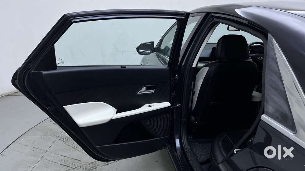 Hyundai Verna Sx 1.5 Petrol Ivt, 2023, Petrol