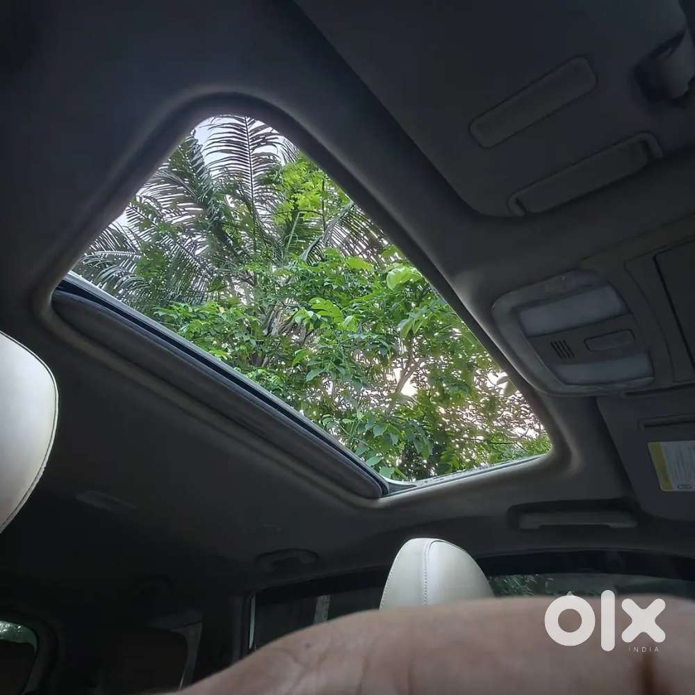 Mahindra Xuv500 W10 Sunroof 2018 Diesel 63000 Km Driven