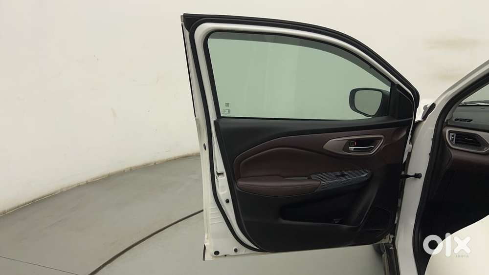 Maruti Suzuki Fronx Alpha 1.0l Turbo 6 At, 2023, Petrol