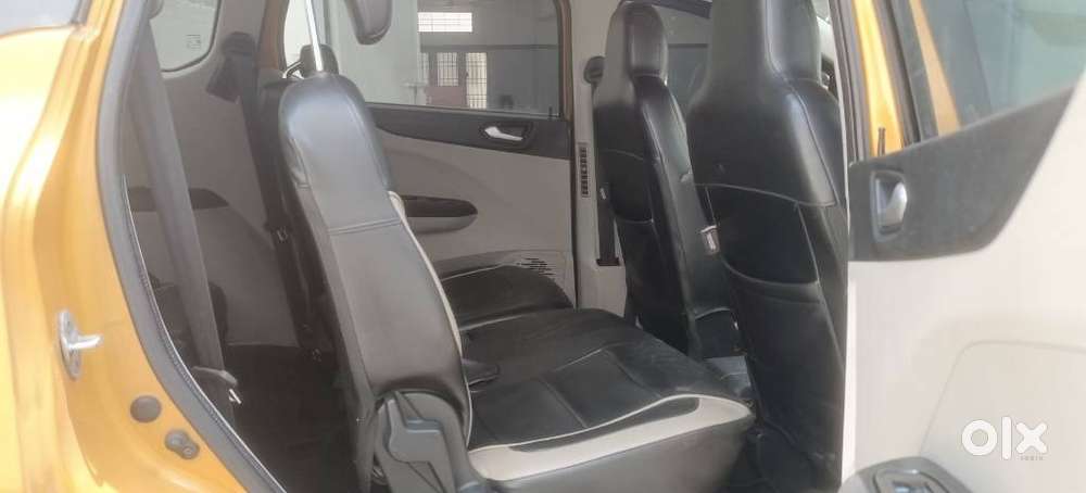 Renault Triber Rxz, 2019, Petrol