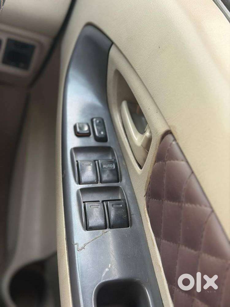 Toyota Innova, 2009, Diesel