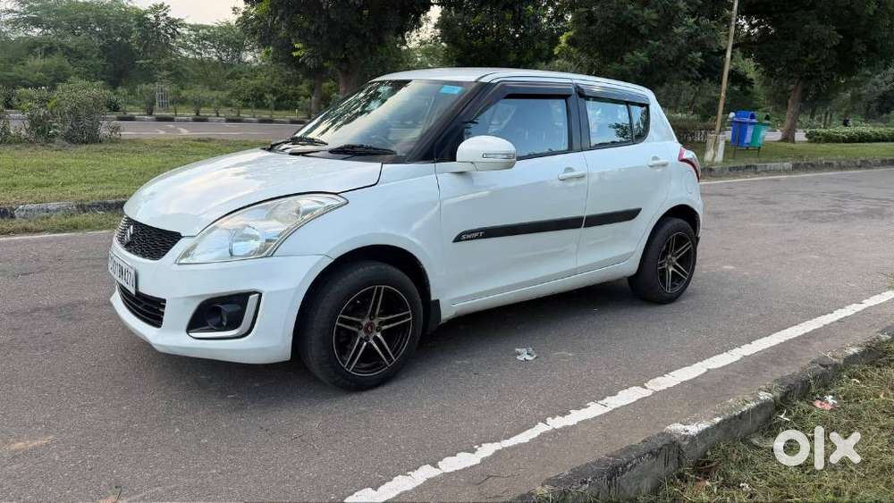 Maruti Suzuki Swift Amt Vvt Vxi, 2017, Petrol