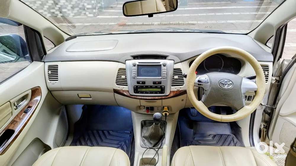 Toyota Innova 2014 Diesel Well Maintained