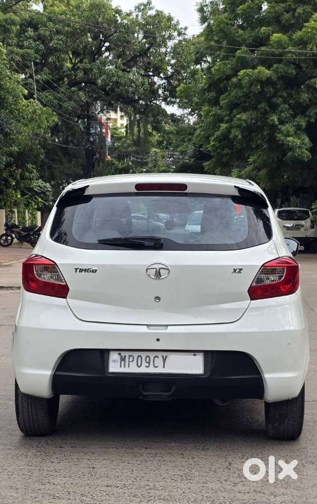 Tata Tiago 1.2 Revotron Xt (o), 2018, Petrol