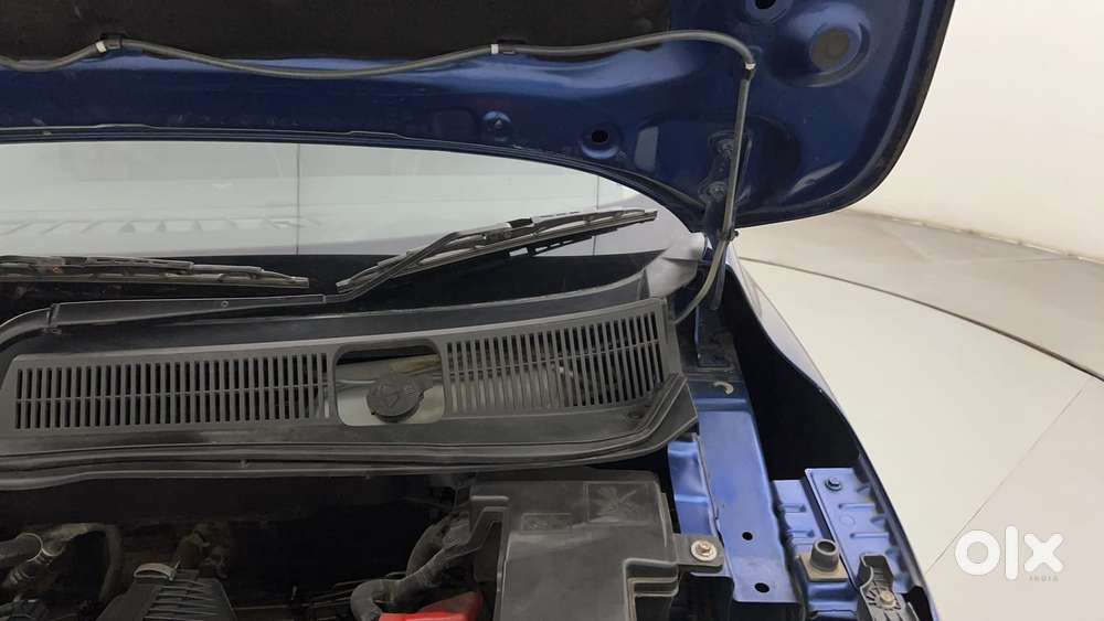 Renault Triber Rxz, 2022, Petrol