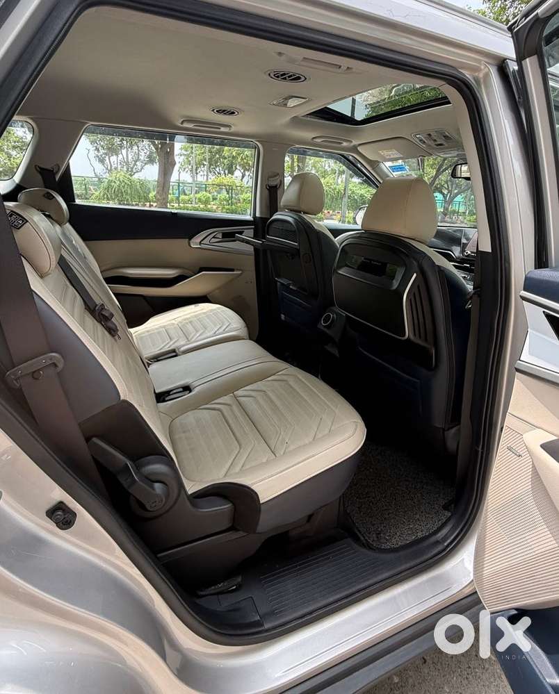Kia Carens 1.5 Luxury Plus Turbo Dct 7 Str, 2023, Petrol