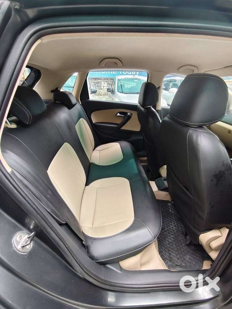 Volkswagen Polo Petrol Highline 1.2l, 2015, Petrol