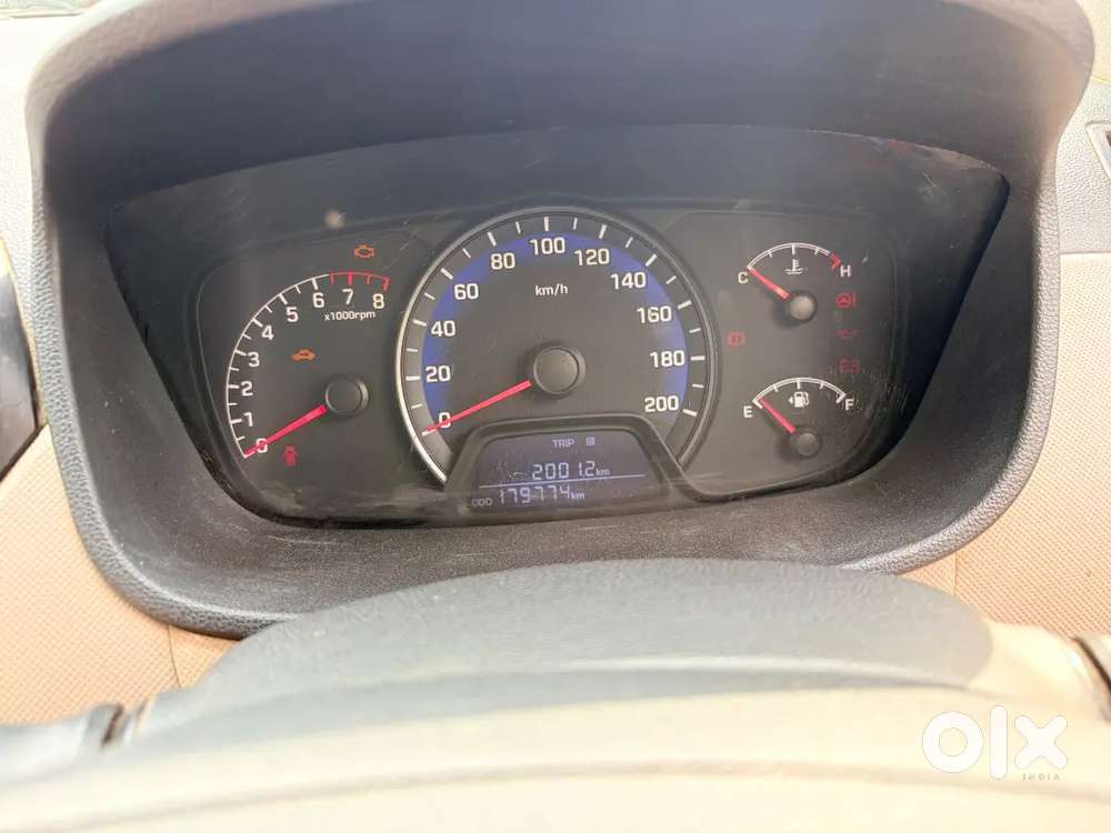  Hyundai Xcent 2014 Petrol + Rto Authorised Lpg