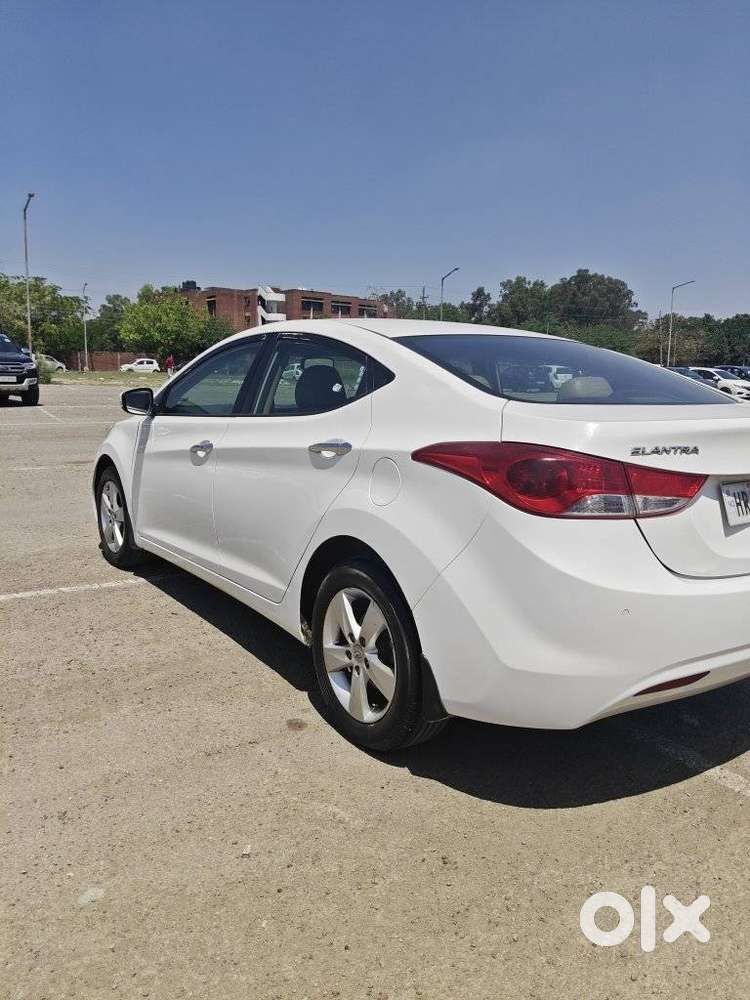 Hyundai Elantra 1.6 Sx Option, 2013, Petrol